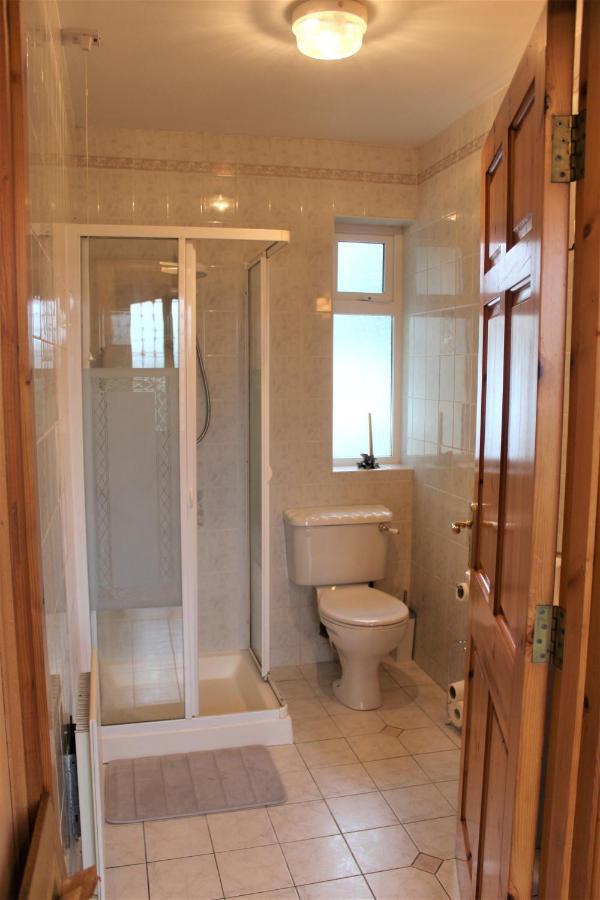 The Gables Apartment Knock  Ngoại thất bức ảnh